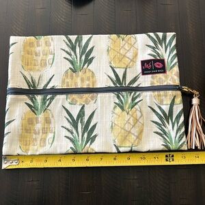 XL Makeup Junkie Bag